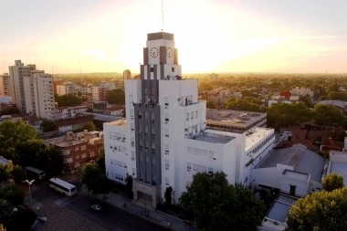 Milei profundizó su guerra contra un distrito peronista y lo denunció ante la Corte por la Tasa Vial