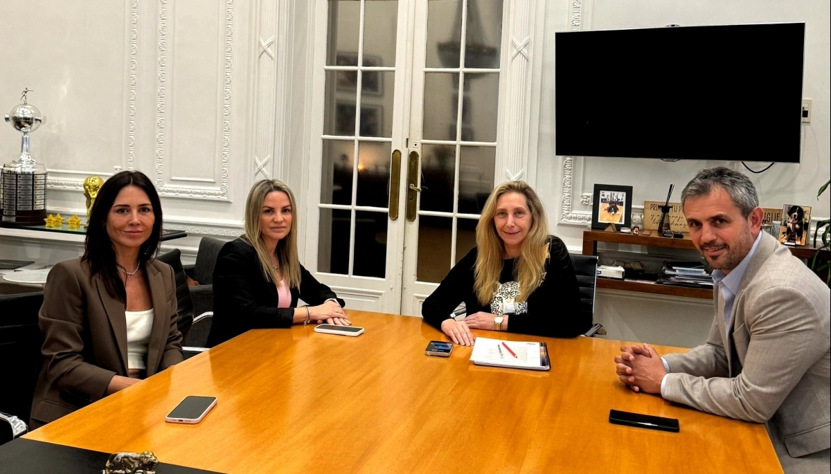 Tras su escandalosa salida, Píparo volvió al bloque de La Libertad Avanza de la mano de Karina Milei