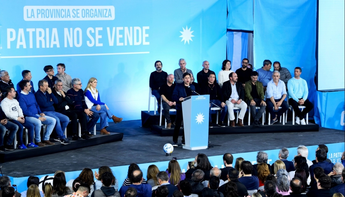 Con mensaje al peronismo, Kicillof tuvo su plenario en Mar Chiquita y avanza su armado político