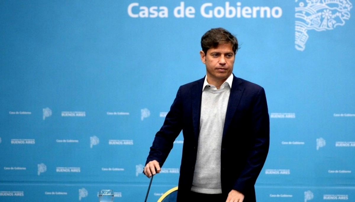 “Con la democracia no se jode”: Kicillof inició un nuevo round contra Milei por el virus “Ku-K 12”