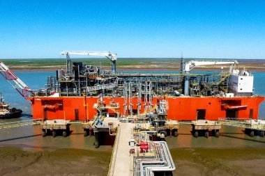 Después del cambio de sede, Petronas evalúa bajarse de la inversión en la planta de GNL