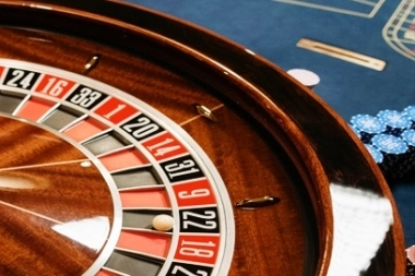 Ruleta en Vivo versus Ruleta en Línea: ¿Cuál es la Mejor Opción?