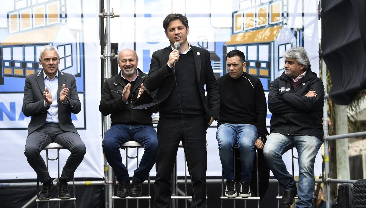 Kicillof, junto a Secco y Cagliardi, inauguró un centro de capacitación laboral en el sector petrolero