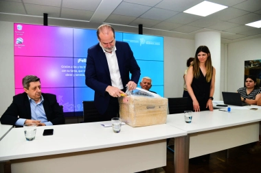 Bahía Blanca realizó la apertura de sobres para la reconstrucción del Canal Maldonado - Estapa II