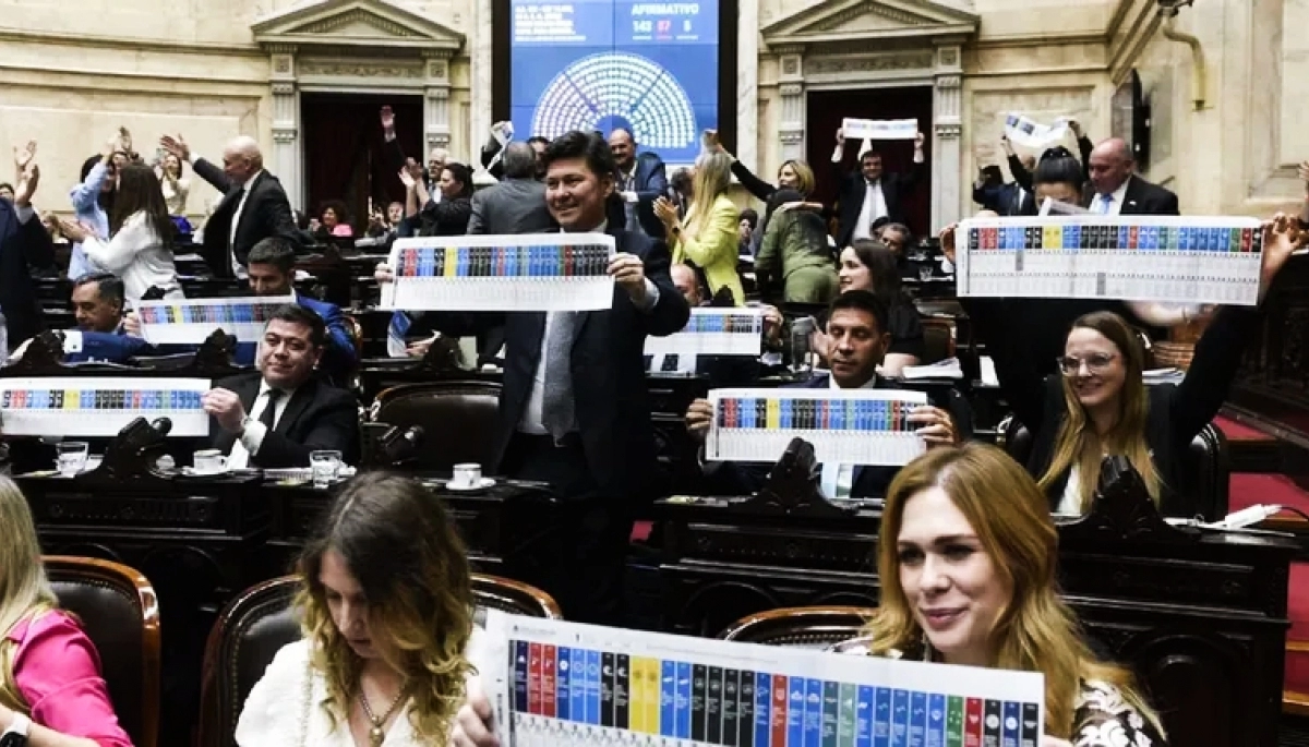 Presión para Kicillof: el Congreso aprobó el uso de Boleta Única de Papel para las próximas elecciones