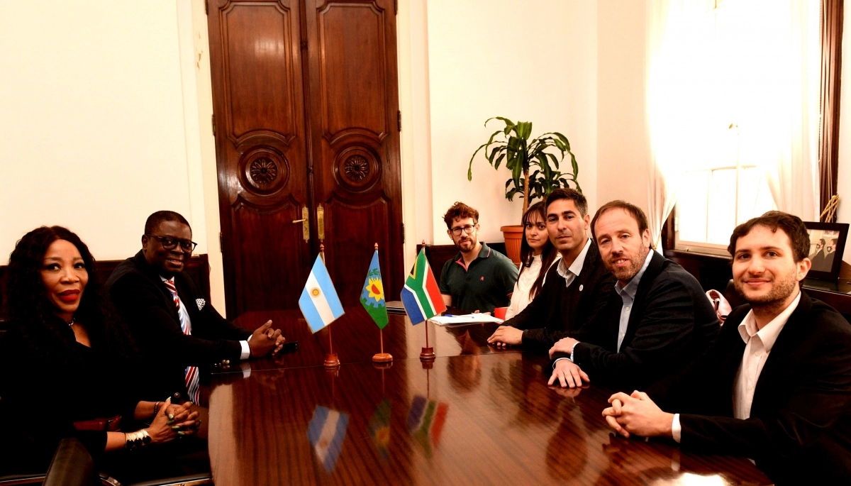 A contramano de Milei, el gobierno de Kicillof reafirma sus lazos con un país de los BRICS