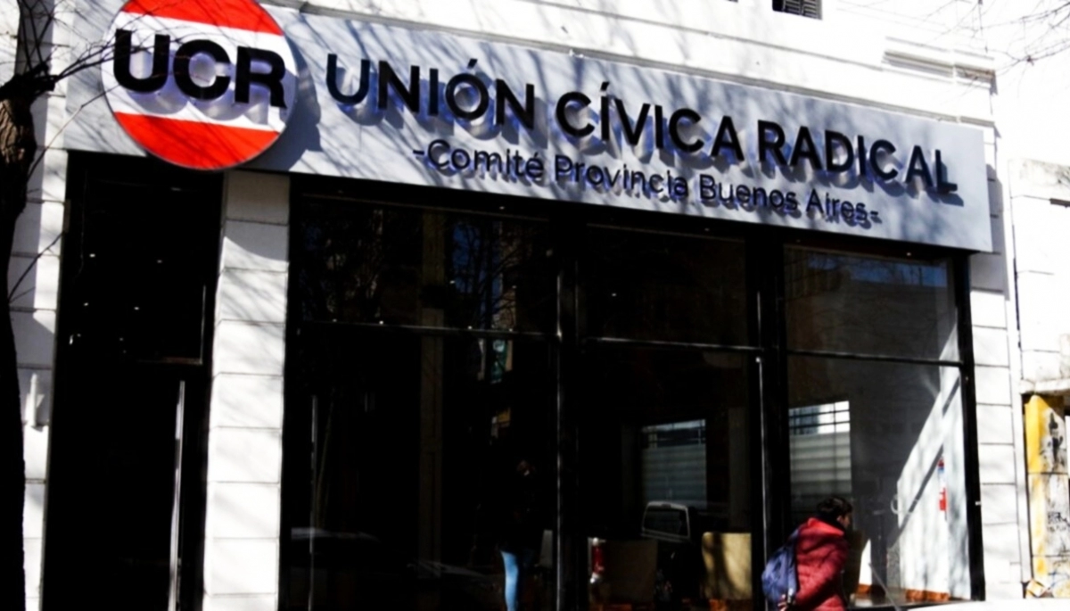 Arde la UCR bonaerense: una patota irrumpió al Comité Provincia y dejó las urnas de Quilmes