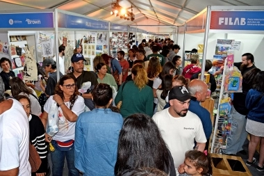 Más de 100 mil vecinos participaron de la octava edición de la Feria del Libro de Almirante Brown