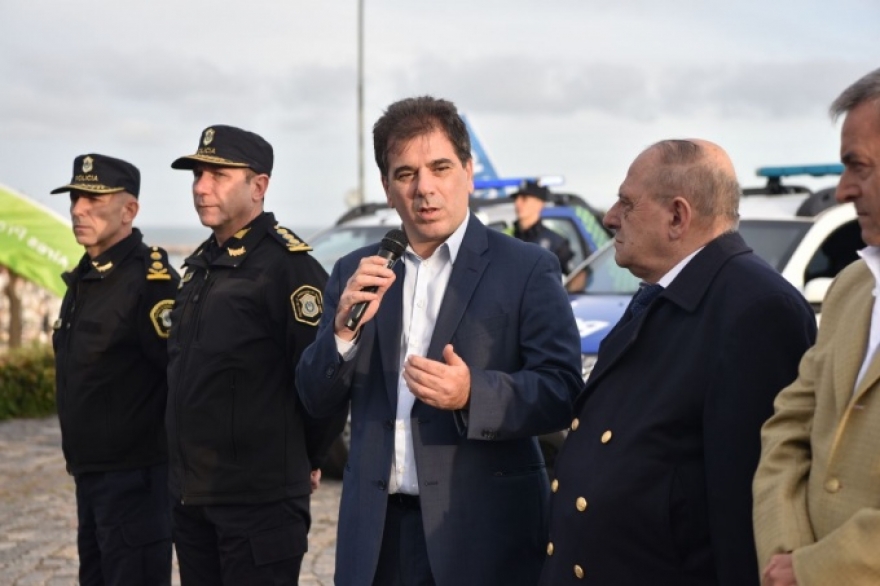 Ritondo entregó patrulleros en Mar del Plata y resaltó sistema de comunicación encriptada