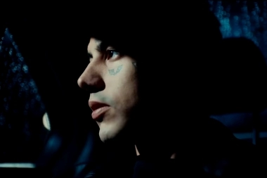 Duki habla de sus sueños y ambiciones en “Barro”, primer canción de su nuevo álbum