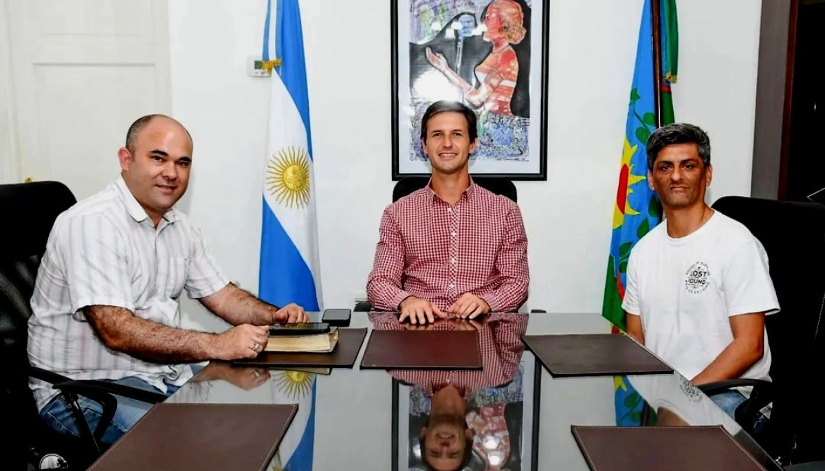 Mantegazza reunió a funcionarios para hablar sobre la "Fiesta en la Ciudad" de San Vicente