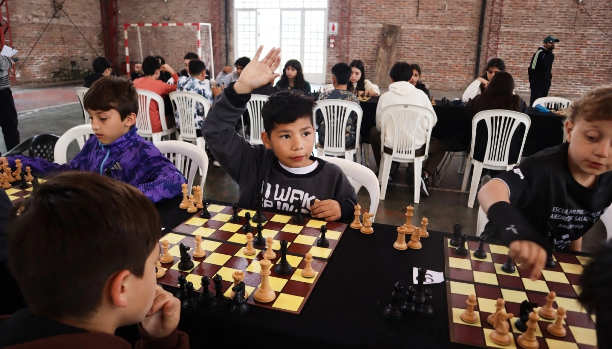 La Escuela Municipal de Ajedrez de 25 de Mayo lidera el Prix del Centro de la Provincia de Buenos Aires