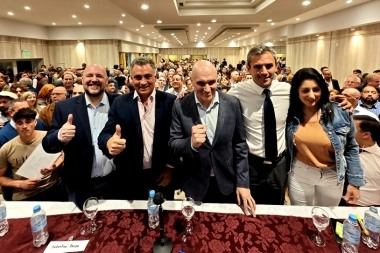 Con la mira puesta en 2025, los libertarios continúan su gira por la provincia de Buenos Aires