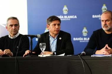 Kicillof anunció 10 medidas importantes para Bahía Blanca ante la catástrofe que dejó el temporal