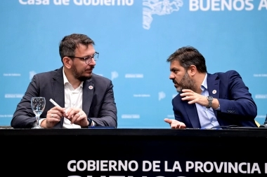 Un trueno sorprendió a Bianco en plena conferencia y lo hizo recordar a Perón