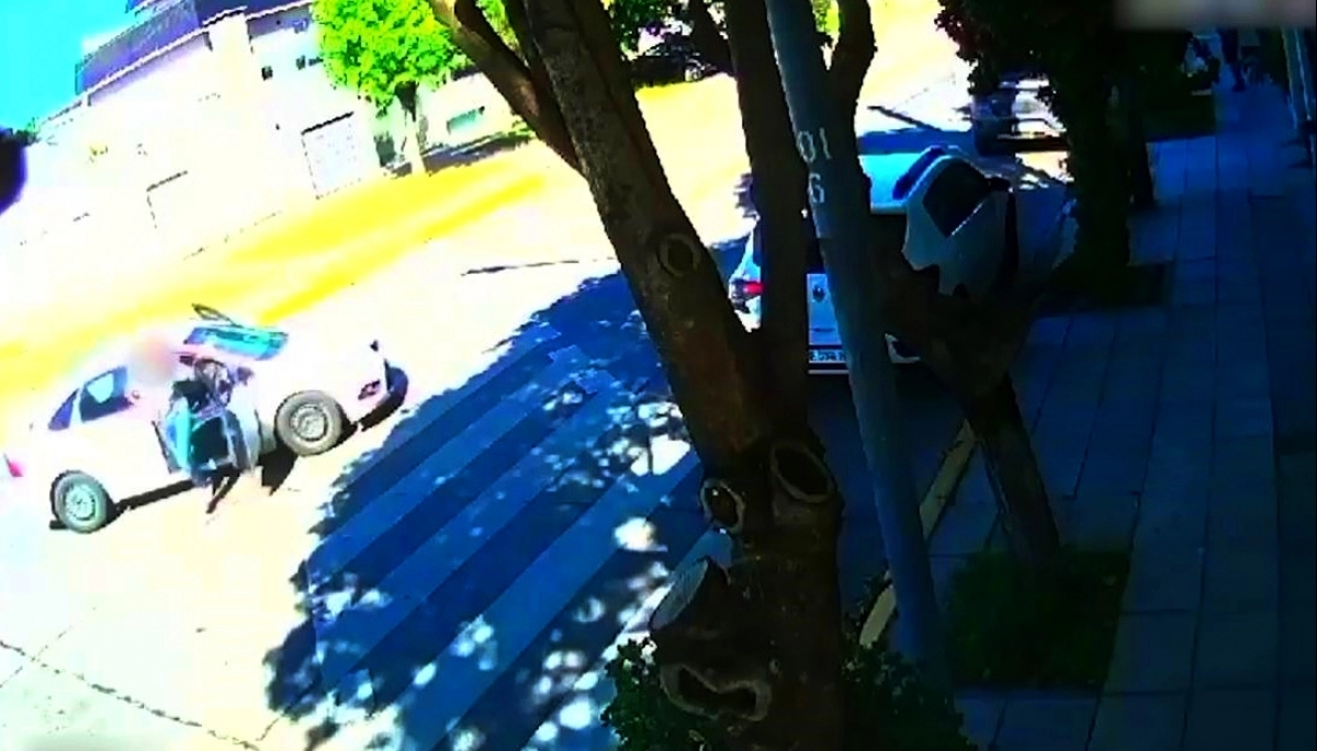 Detectados infraganti, la Policía de la Ciudad persiguió y detuvo a delincuentes armados