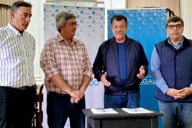 Caminos rurales: Barenghi firmó un convenio con Provincia para obras de estabilizado en Irala