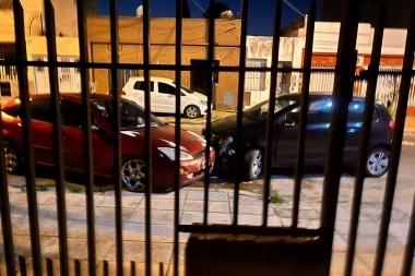 Conductor esquivó a delincuentes que le dispararon y lo hicieron chocar