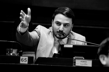 “No parecía libertario”: Romo se sentó a comer asado de rosca con Ministro de Kicillof y diputados kirchneristas