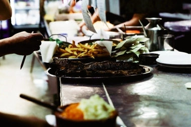 Llega “Sabores de San Isidro” en su versión asado: descuentos, promociones y más de 20 parrillas