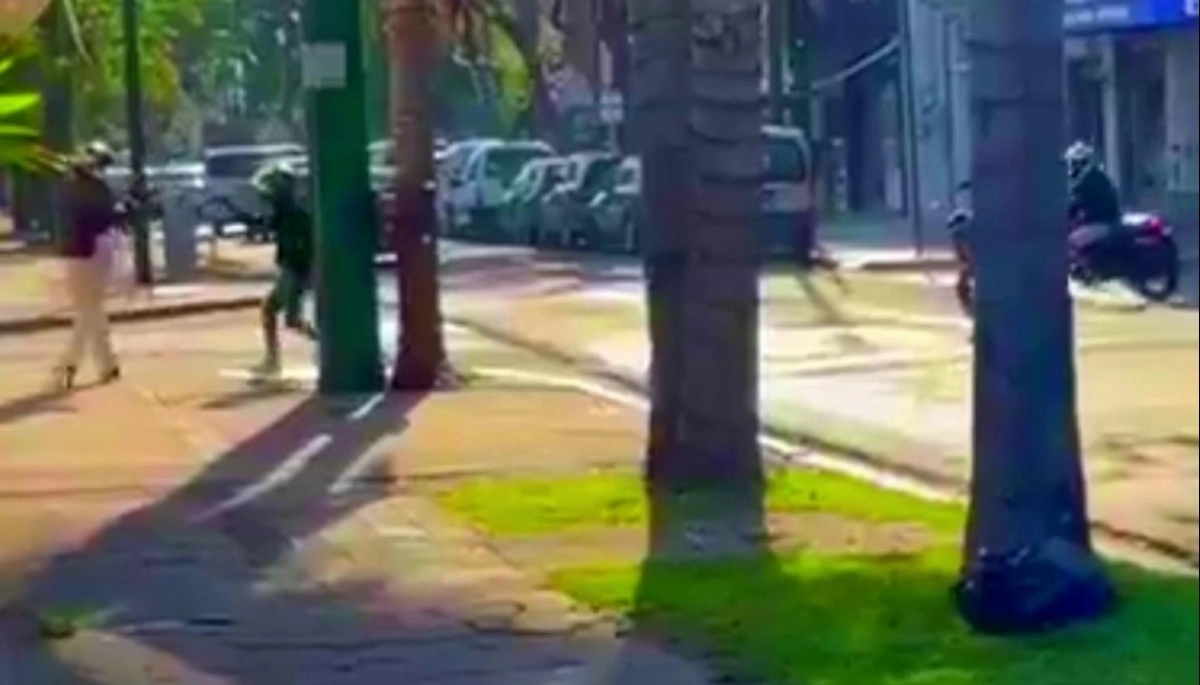 Le robaron la moto a punta de pistola cuando circulaba por el centro de Ituzaingó