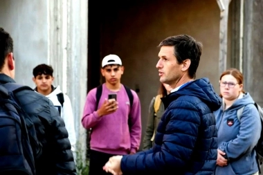 San Vicente: Mantegazza dialogó con alumnos de una secundaria, en una obra paralizada por Nación