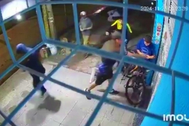 Merlo: intentó recuperar el teléfono que le arrebataron pero recibió una paliza y le robaron la bicicleta