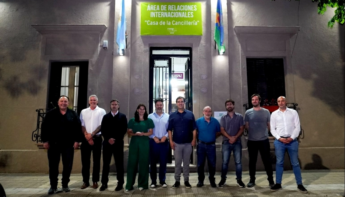 Intendentes de la Primera se reunieron para presionar a Milei por la obra pública y el reintegro del IVA