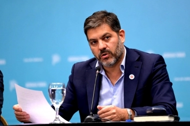 Bianco habló sobre el desdoblamiento de elecciones en Provincia y la reelección indefinida de intendentes