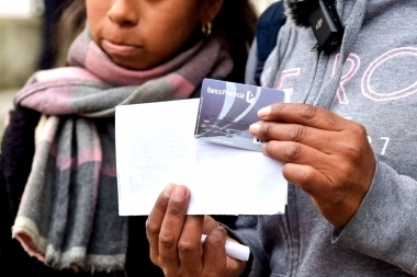 La Plata impulsa su propia Tarjeta Alimentar para reforzar la asistencia económica