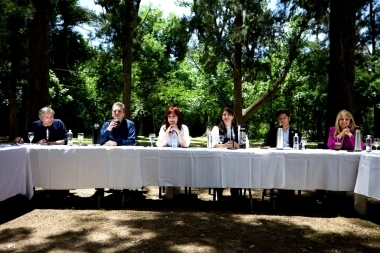 Cumbre del PJ Bonaerense: foto y señal de unidad entre Cristina Kirchner, Massa y Kicillof