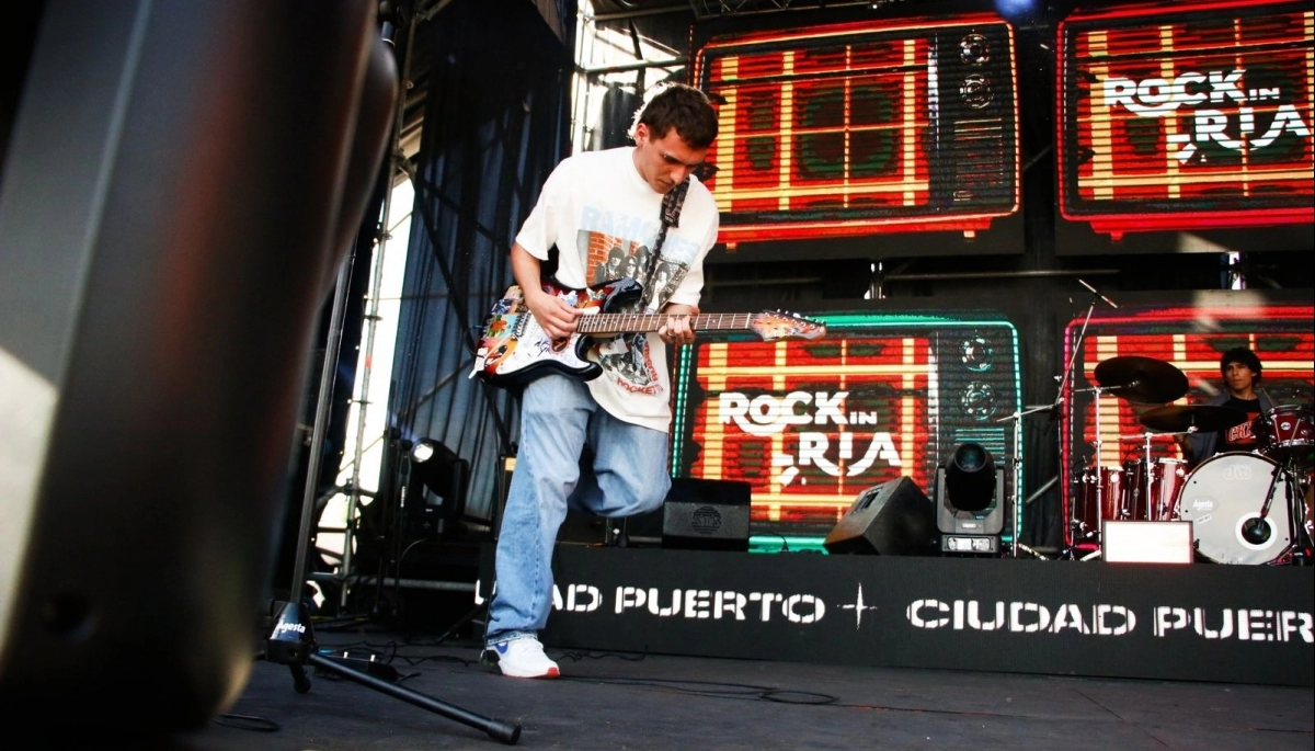 "Rock In Ría" se desarrolló con gran éxito en el puerto de Bahía Blanca