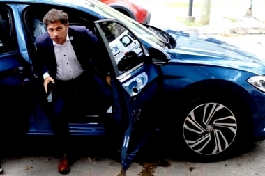 Kicillof faltó a la asunción de Cristina en el PJ y, con un escueto tuit, le puso más pimienta a la interna del peronismo