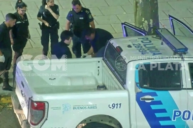 En el corazón de La Plata detuvieron a un presunto pedófilo que habría intentado raptar a un niño