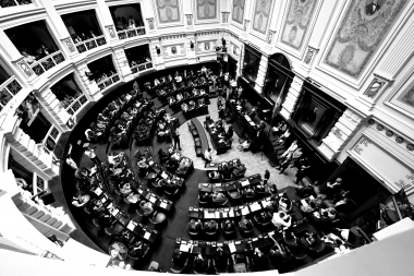 Aunque Kicillof prorrogó el Presupuesto 2023, en la Legislatura iniciaron negociaciones por el Presupuesto 2025