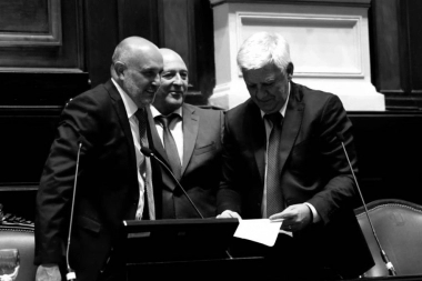 Tras la suspensión de Kicillof, Guerrera se reunió con la oposición para no cortar el diálogo por el Presupuesto 2025