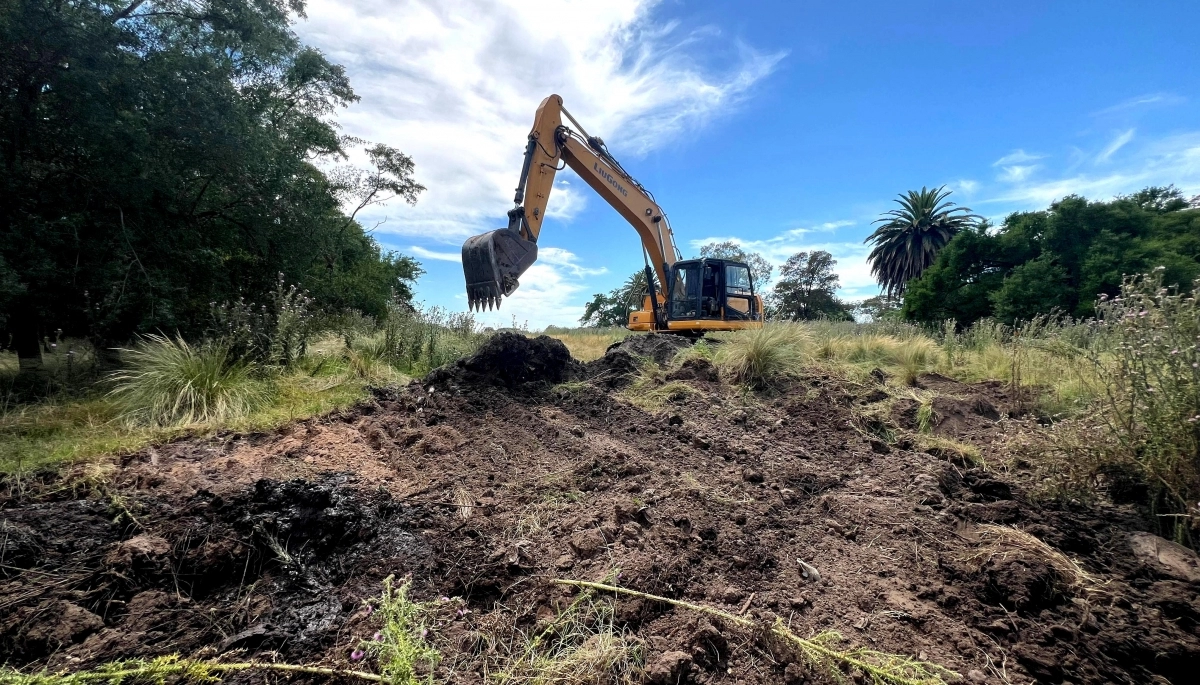 El Municipio de Roque Pérez concluyó una obra de canalización pluvial clave para la ciudad