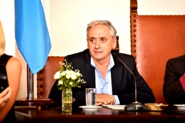 Acusan al intendente Gastón de “atribuirse poderes” y fomentar una crisis política en Chascomús
