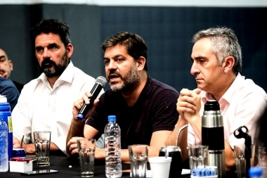 Con Bianco y Larroque a la cabeza, el kicillofismo empieza a tejer el armado electoral 2025