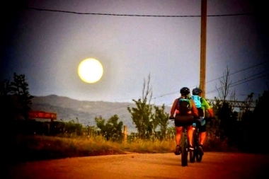 En menos de 24 horas, el grupo de Cicloturismo 25 de Mayo ascendió al Cerro Champaquí