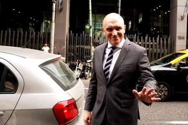 Espert reactivó sus críticas para Kicillof y dijo que gobierna “con las manos ensangrentadas”