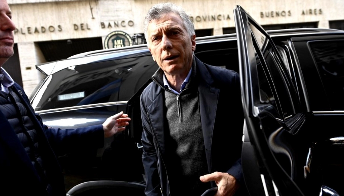 Macri suspende sus vacaciones y retorna a la Capital Federal para poner en orden al PRO