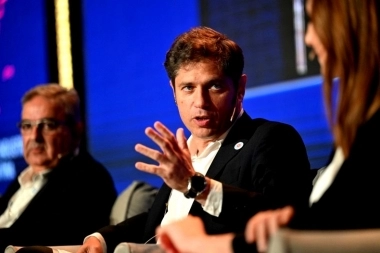 Kicillof enfureció con Milei y lo trató de “ignorante” por querer eliminar la figura de femicidio