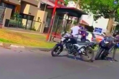 Inseguridad en Morón: mientras conducía grabó a motochorros cuando asaltaban a motoquero