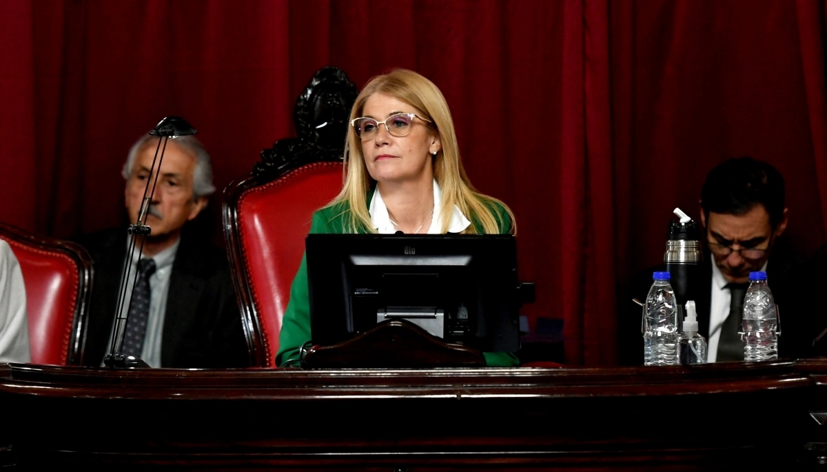 “El relato libertario se cae a pedazos”: Magario fustigó a Milei por la caída de la construcción