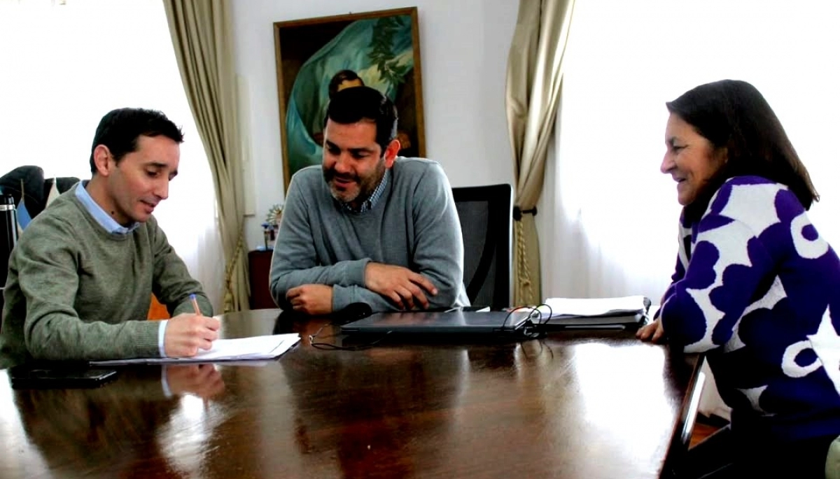 García ordenó que todos los funcionarios de Dolores no deben tener deudas con el municipio