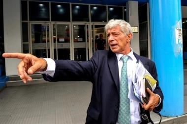Kicillof se solidarizó con Milo J por el recital suspendido y un ministro de Milei lo cruzó por la inseguridad