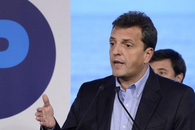 Para Massa, Cambiemos "cree que los derechos de los trabajadores son un obstáculo y un costo"