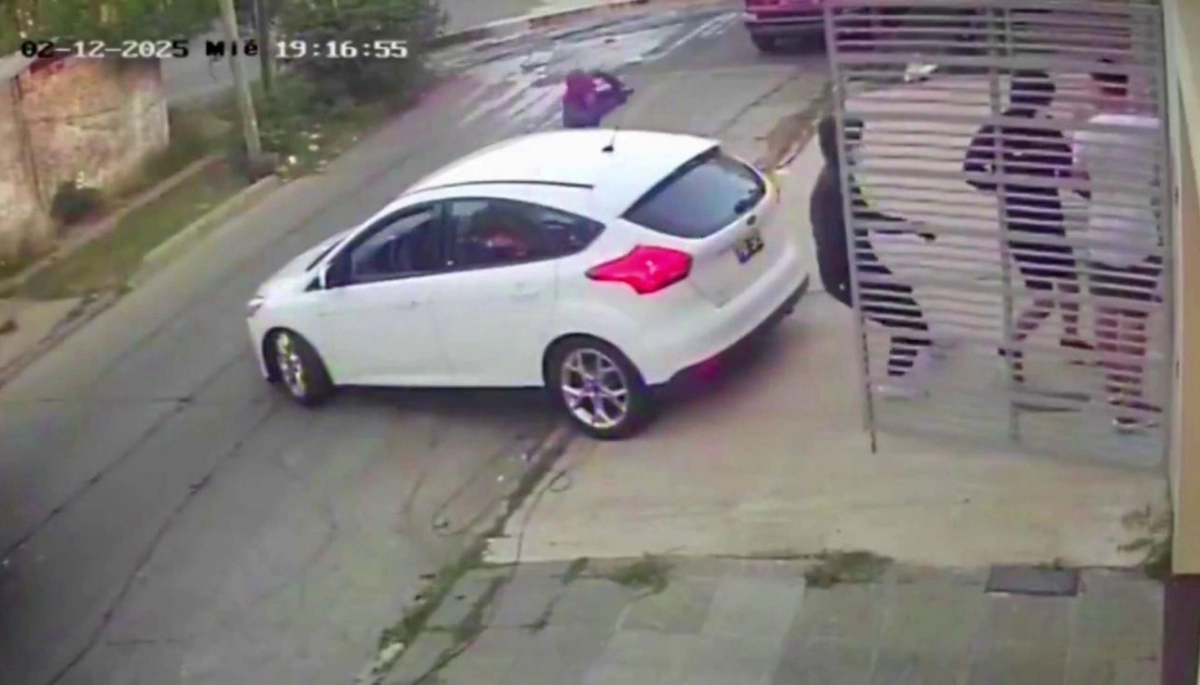 Raid delictivo en Morón: temible banda de jóvenes robó un auto y una 4x4 en solo cien metros
