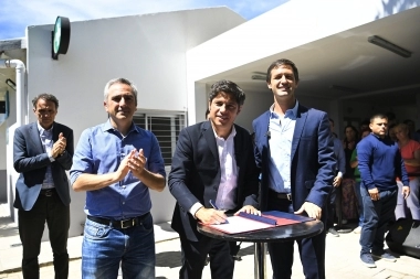 Kicillof inauguró las obras de ampliación y puesta en valor de un CAPS en San Vicente